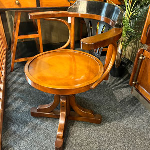 Pursers Chair